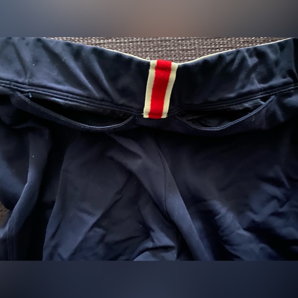 Tracksmith Turnover Capri Crop Tights in Navy, XS - Picture 7 of 12